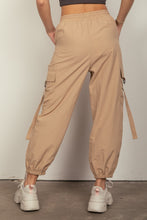 Load image into Gallery viewer, VERY J Elastic Waist Woven Cargo Pants