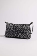 Load image into Gallery viewer, Leopard Saddle Shoulder Bag