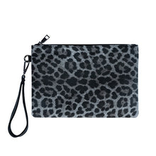 Load image into Gallery viewer, Leopard Clutch Bag