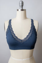Load image into Gallery viewer, Lace Trim Padded Bralette