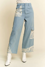 Load image into Gallery viewer, Davi & Dani Lace Applique Wide Leg Jeans
