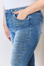 Load image into Gallery viewer, RISEN Plus Size High Rise Ankle Flare Jeans
