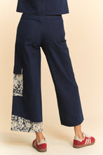 Load image into Gallery viewer, Davi & Dani Lace Applique Wide Leg Jeans