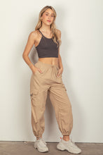 Load image into Gallery viewer, VERY J Elastic Waist Woven Cargo Pants