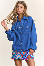 Load image into Gallery viewer, J.NNA Snap Down Long Sleeve Denim Shacket