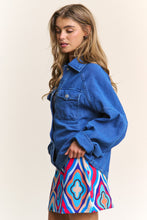 Load image into Gallery viewer, J.NNA Snap Down Long Sleeve Denim Shacket