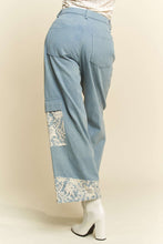 Load image into Gallery viewer, Davi & Dani Lace Applique Wide Leg Jeans