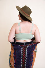 Load image into Gallery viewer, Boho Eye Lace Applique Bralette Plus Size