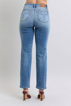 Load image into Gallery viewer, Judy Blue Full Size Run Vintage Wash Thermal Straight Jeans