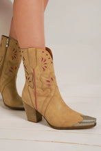 Load image into Gallery viewer, Beast Fashion Cut-Out Floral Embroidery Boots