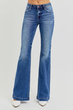 Load image into Gallery viewer, RISEN Plus Size Low Rise Flare Jeans with Pockets