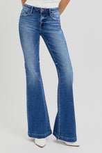 Load image into Gallery viewer, RISEN Plus Size Low Rise Flare Jeans with Pockets