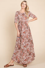Load image into Gallery viewer, BOMBOM Printed Shirred Maxi Dress