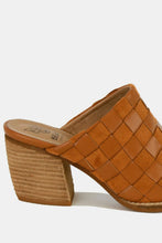 Load image into Gallery viewer, Beast Fashion Woven Checkerboard Block Heel Mule Shoes
