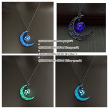 Load image into Gallery viewer, Glowing Pendant Silver Plated Chain Necklaces