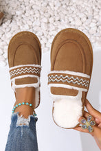 Load image into Gallery viewer, Gray Suede Wavy Striped Plush Lined Slippers
