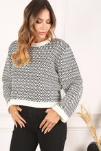 Load image into Gallery viewer, Herringbone Pattern Crew Neck Sweater
