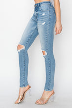 Load image into Gallery viewer, Risen Plus Size High Rise Knee Distressed Skinny Jeans
