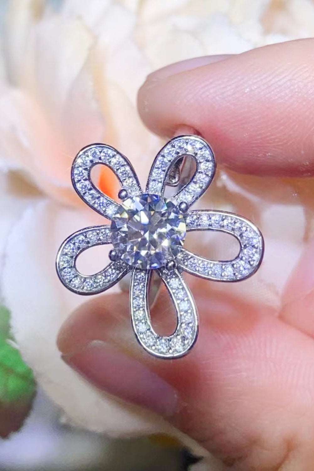1 Carat Moissanite Flower-Shape Open Ring Ti Amo I love you