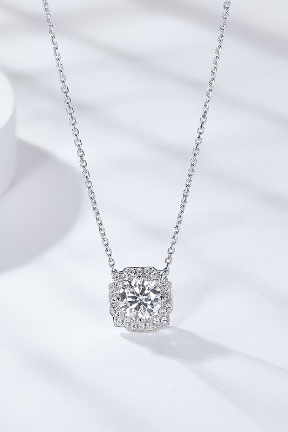 1 Carat Moissanite Flower Shape Pendant Chain Necklace Ti Amo I love you