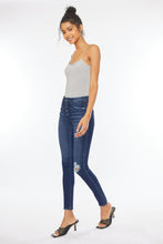 Load image into Gallery viewer, High Rise Piecing Detail Super Skinny Jeans
