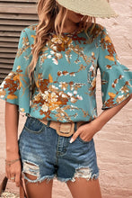 Load image into Gallery viewer, Printed Round Neck Half Sleeve Blouse
