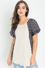 Load image into Gallery viewer, Crinkle Ditsy Floral Contrast Tunic
