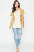 Load image into Gallery viewer, Crinkle Ditsy Floral Contrast Tunic
