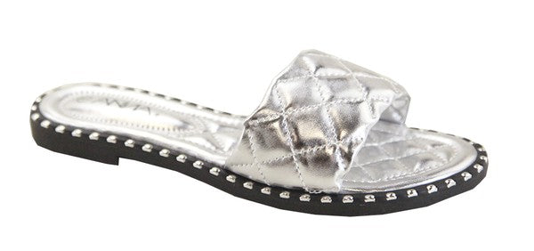 Studded Slide Sandalq