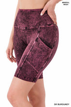 Load image into Gallery viewer, Mineral Wash Wide Waistband Pocket Leggings
