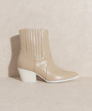 Load image into Gallery viewer, OASIS SOCIETY Dawn - Paneled Western Bootie
