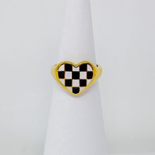 Load image into Gallery viewer, Checkered Heart Signet Ring
