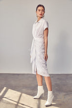 Load image into Gallery viewer, Collar Button Front Tie Dress
