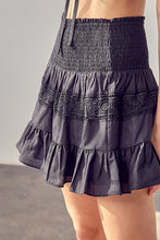 Load image into Gallery viewer, Lace Trim Detail Skirt
