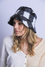 Load image into Gallery viewer, REVERSIBLE WINTER BUCKET HAT
