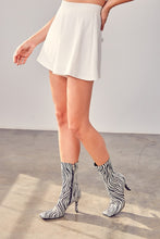 Load image into Gallery viewer, Flare Shorts
