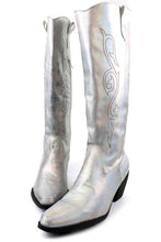 Load image into Gallery viewer, Beautiful Western Style Tall Boots
