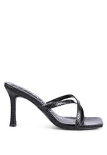 Load image into Gallery viewer, MURIEL Croc Cross Strap Sloder Sandals
