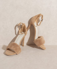 Load image into Gallery viewer, OASIS SOCIETY Hadley - Feather Heels
