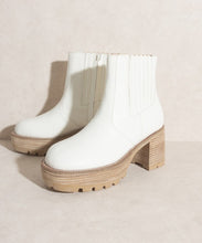 Load image into Gallery viewer, OASIS SOCIETY Aubrey - Platform Paneled Boots
