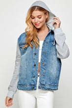 Load image into Gallery viewer, Women&#39;s Denim Jacket with Fleece Hoodies
