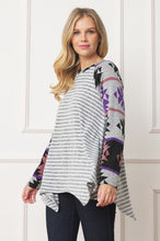 Load image into Gallery viewer, Tribal Sleeve Handkerchief Tunic
