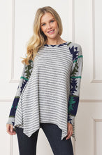 Load image into Gallery viewer, Tribal Sleeve Handkerchief Tunic
