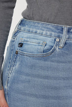 Load image into Gallery viewer, Plus Mid Rise Y2K Medium Wash Bootcut Jeans
