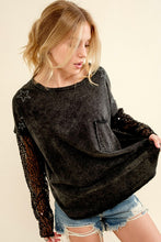 Load image into Gallery viewer, Star Printed Shoulder Sequin SLV Top
