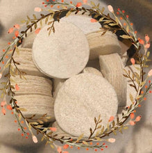 Load image into Gallery viewer, Natural Loofah Sponge Pads 5-pcs

