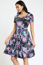 Load image into Gallery viewer, Plus Medallion Short Sleeve Pleated Midi Dress
