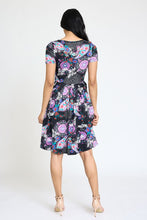 Load image into Gallery viewer, Plus Medallion Short Sleeve Pleated Midi Dress
