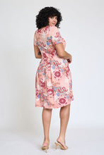Load image into Gallery viewer, Plus Medallion Short Sleeve Pleated Midi Dress
