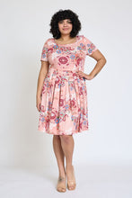 Load image into Gallery viewer, Plus Medallion Short Sleeve Pleated Midi Dress
